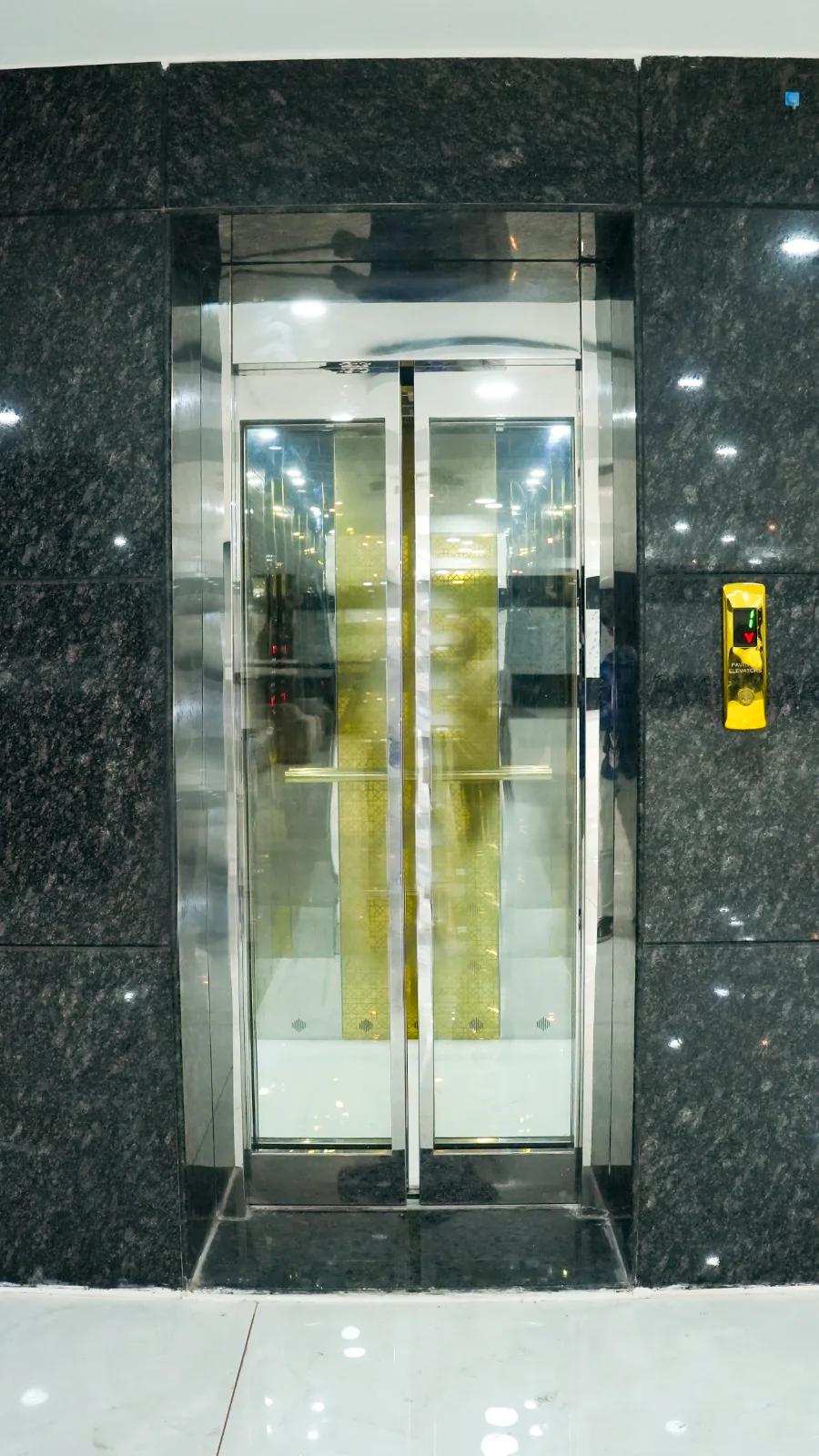 Lift / Elevator
