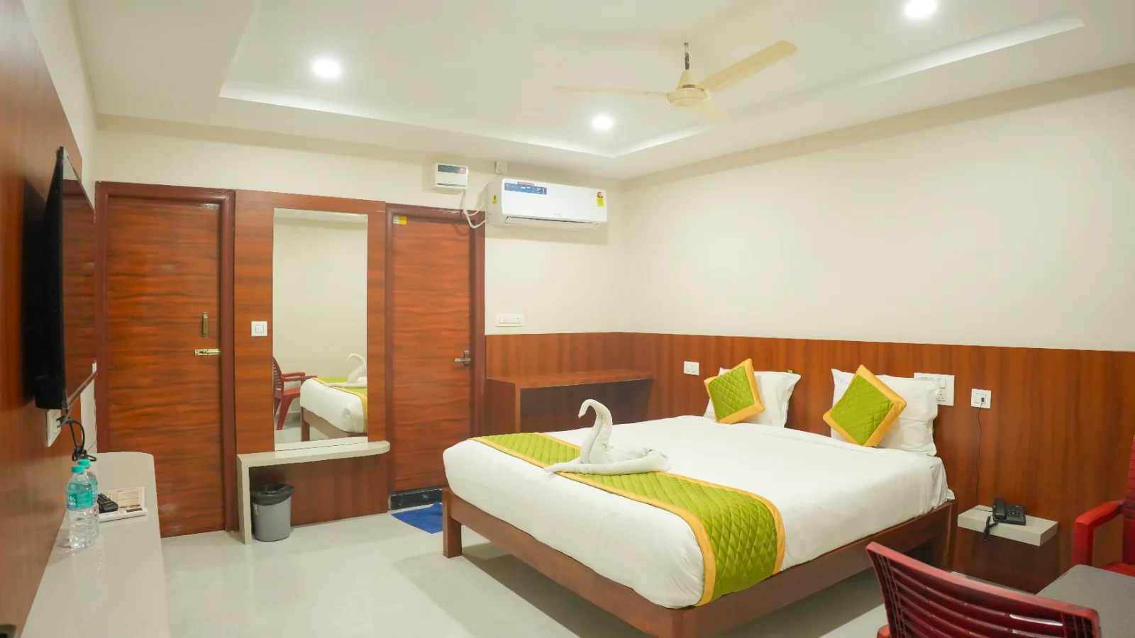 Studio Room